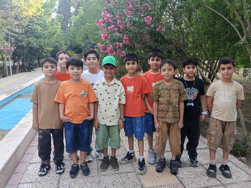 دیدار اولیا دانش آموزان کلاس سوم با کادر اجرایی وآموزشی
